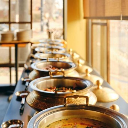 Fabexpress Taj Residency Near Yashobhoomi Convention Centre Hotel Delhi  Bagian luar foto