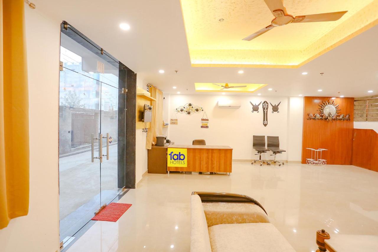 Fabexpress Taj Residency Near Yashobhoomi Convention Centre Hotel Delhi  Bagian luar foto