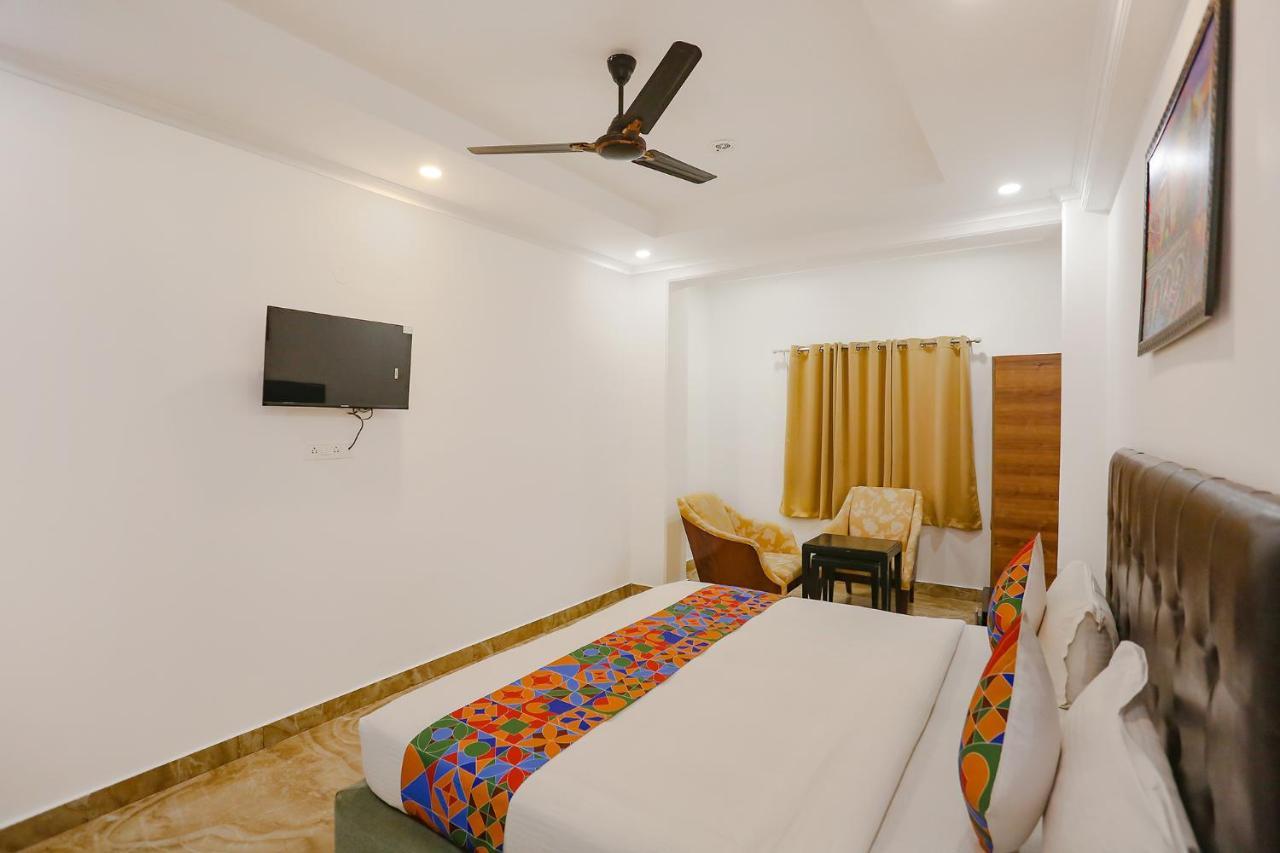 Fabexpress Taj Residency Near Yashobhoomi Convention Centre Hotel Delhi  Bagian luar foto